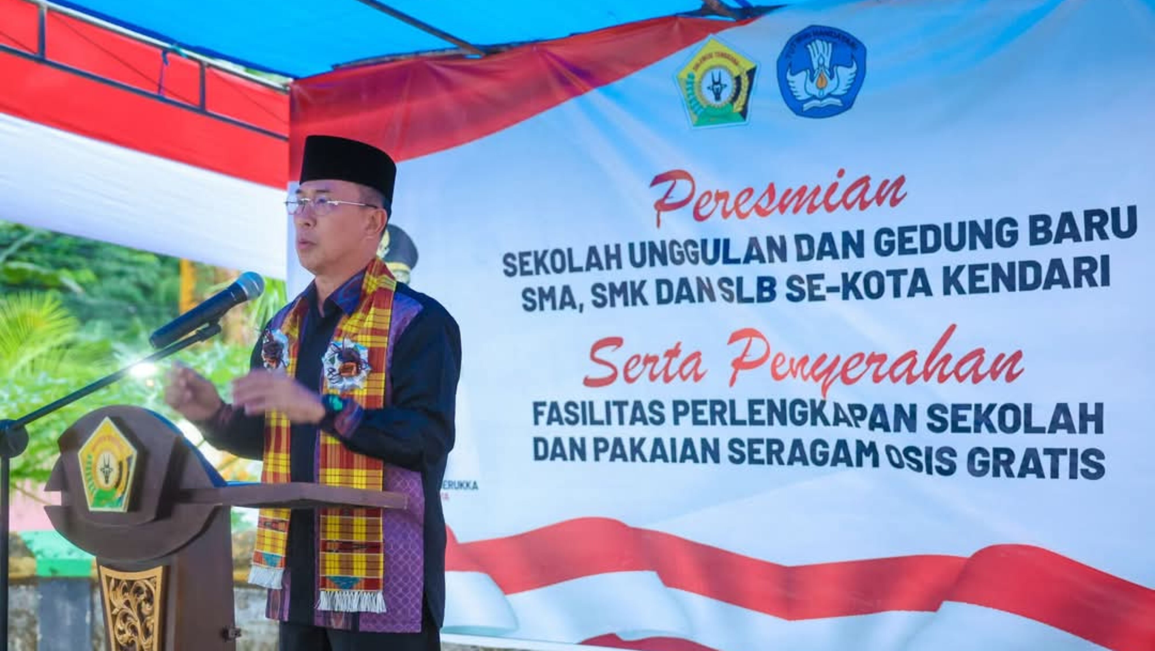 Gubernur Sultra Resmikan Sekolah Unggulan dan Gedung Baru SMA, SMK dan SLB Se-Kota Kota Kendari. 