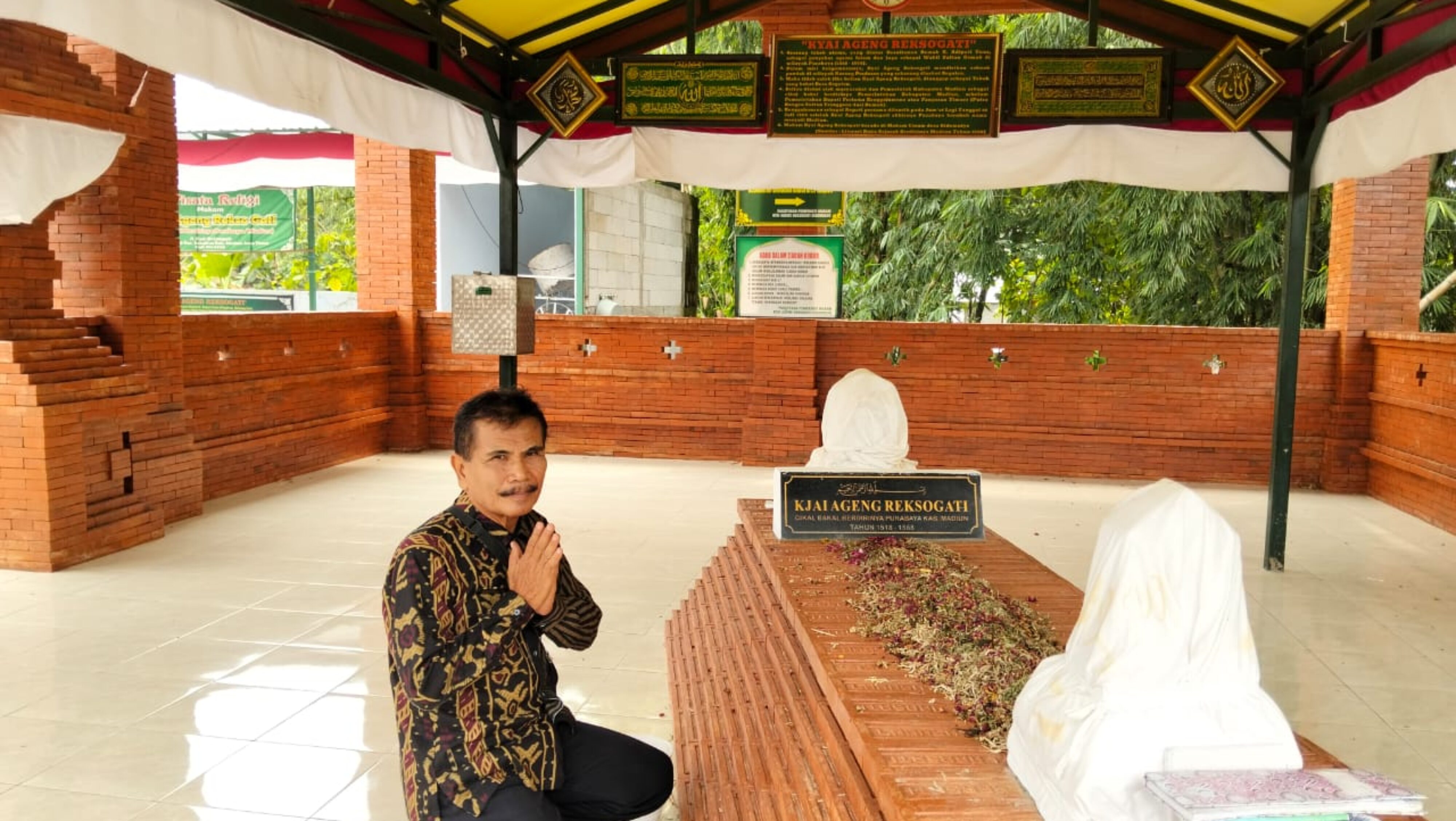Makam Kyai Ageng Reksogati Salah Satu Destinasi Wisata Religi di Madiun