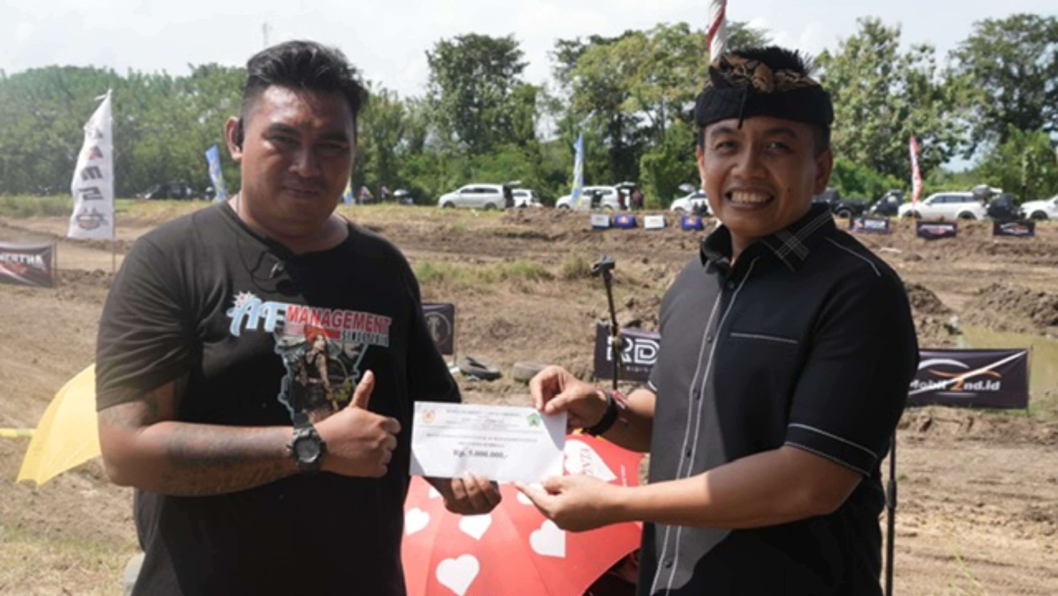 Wabup Jembana Hadiri Event BOMS Grasstrack & Motocross Championship 2025 Di Sirkuit Perancak