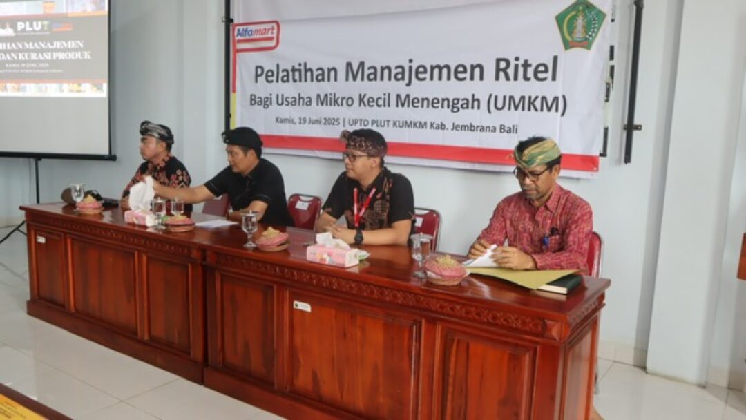 Bupati Kembang Berikan Arahan Agar Mewajibkan Toko Moderen Berjejaring Untuk Tampung Produk UMKM Jembrana