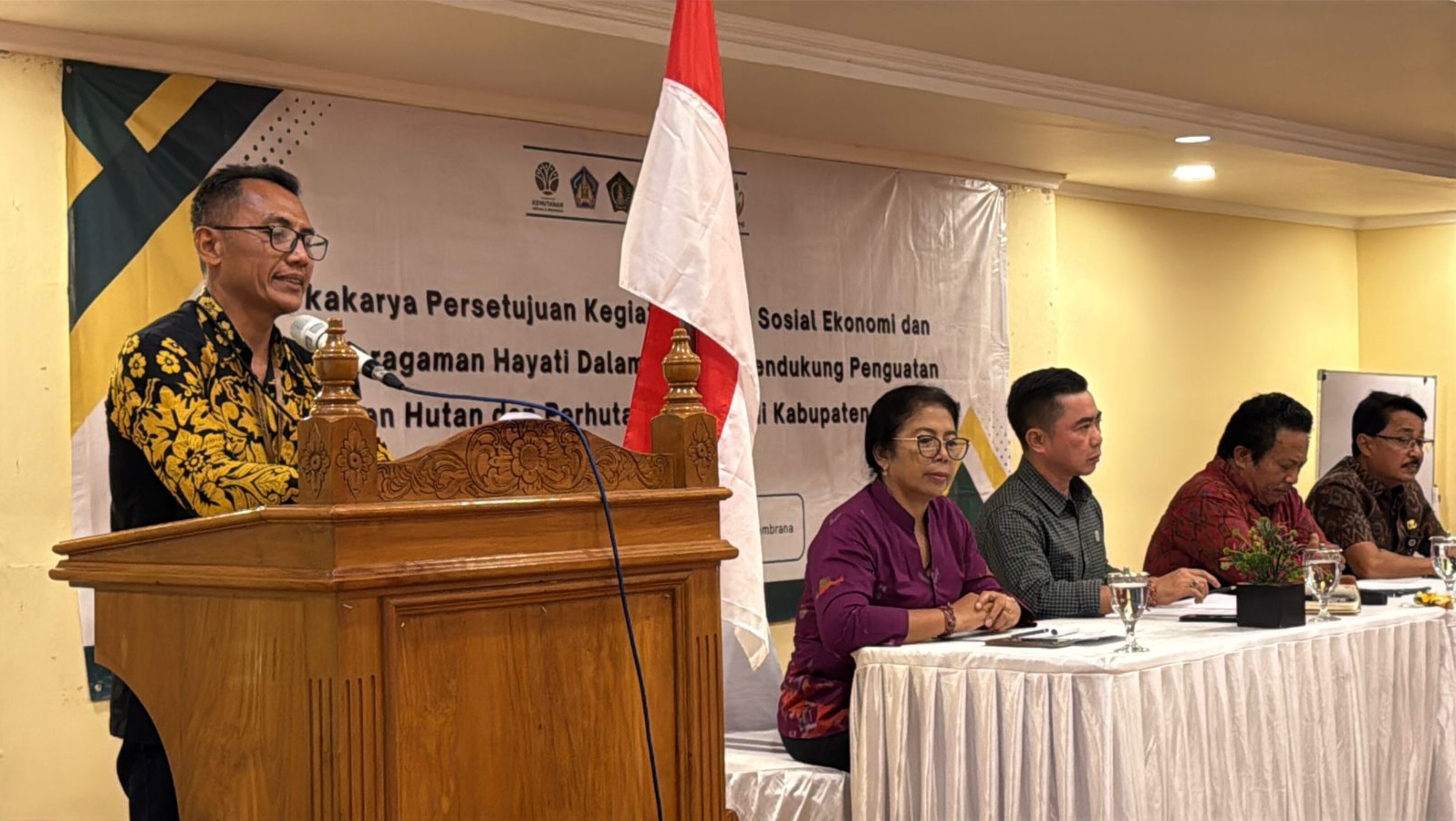 Wujudkan Perlindungan Hutan, Pemkab Jembrana Didukung KPH Bali Barat, SASHI Dan Rainfores Trust, Gelar Lokakarya Sosial Ekonomi dan Keanekaragaman Hayati