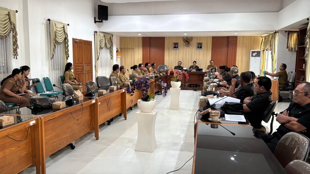 DPRD Jembrana Bahas Perubahan KUA Dan PPAS 2025 Dalam Rapat Kerja Bersama TAPD