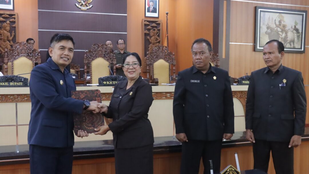 Rapat Paripurna IV DPRD Jembrana Tiga Ranperda Disetujui Jadi Peraturan Daerah