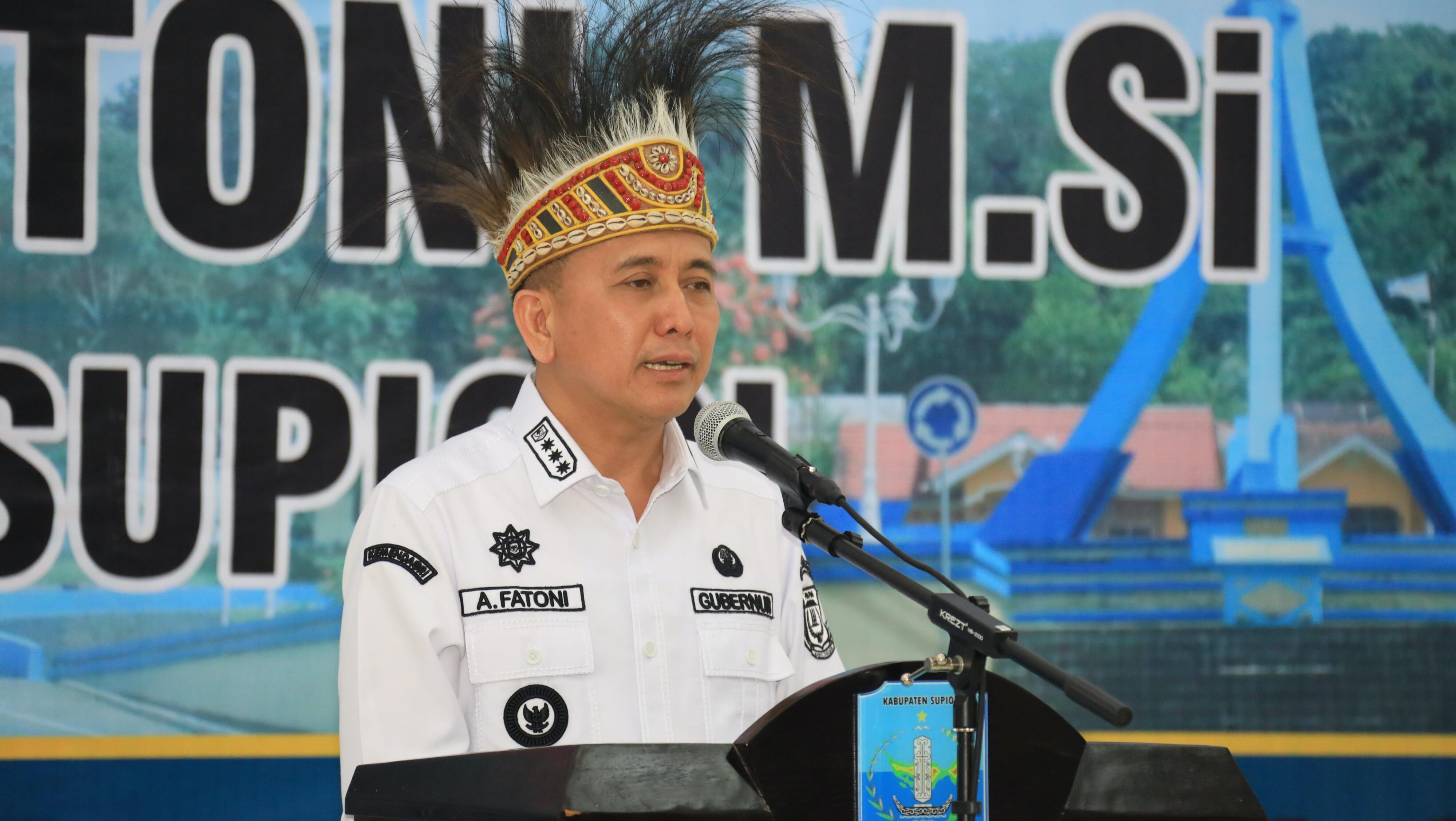 Pj Gubernur Papua Agus Fatoni Ajak Masyarakat Supiori Jaga Iklim Kondusif dan Sukseskan PSU 6 Agustus