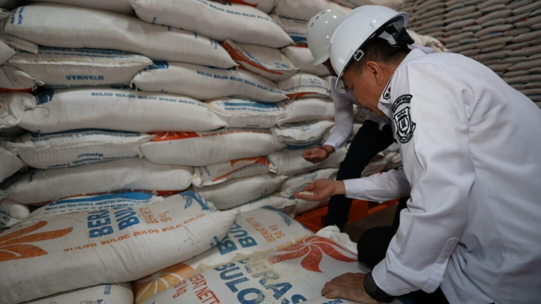 Pj Gubernur Papua Agus Fatoni Pastikan Harga Beras Stabil-Daya Beli Masyarakat Tinggi