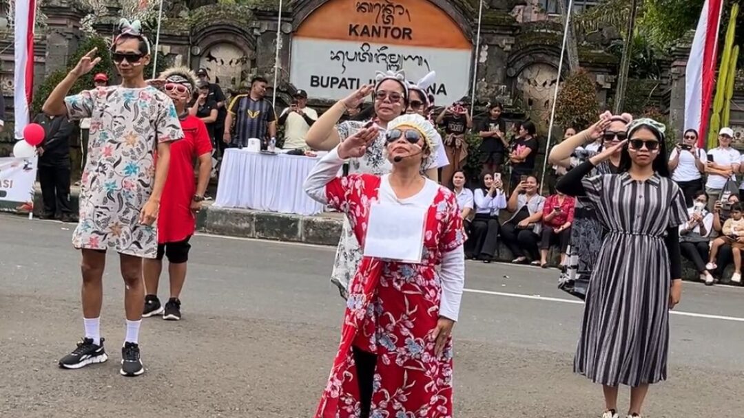 Gerak Jalan Antar OPD Di Jembrana , Eksibisikan Gerak Jalan Lucu Kreatif