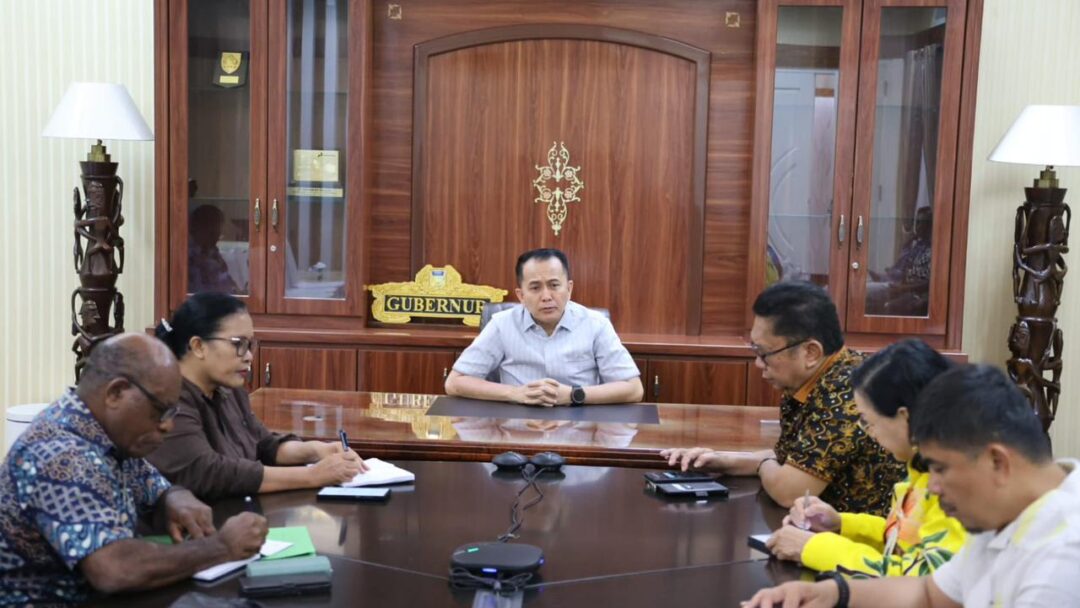 Hari Libur Nasional, Pj Gubernur Fatoni dan Pemprov Papua Tetap Semangat dan Bekerja untuk Rakyat