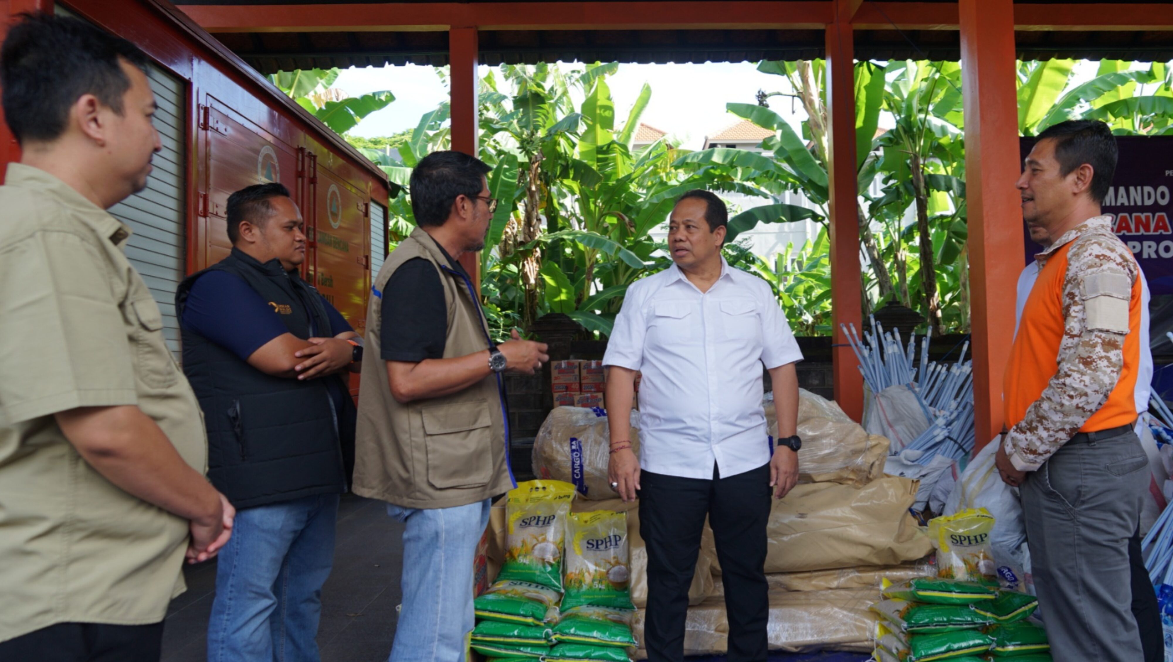 Kemendagri Berikan Bantuan kepada Masyarakat Terdampak Banjir Melalui BPBD Provinsi Bali