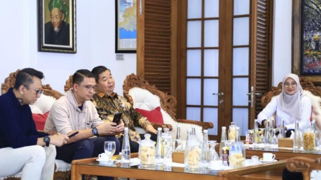 Bupati Ipuk Apresiasi Dukungan Dukcapil Sukseskan Uji Coba Piloting Digitalisasi Bansos