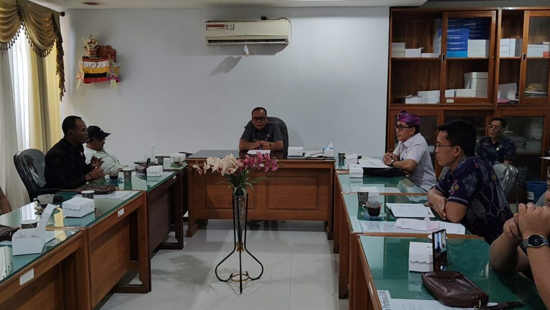 Rapat Komisi I DPRD Jembrana, Soroti Regrouping Sekolah Hingga Kekurangan Guru
