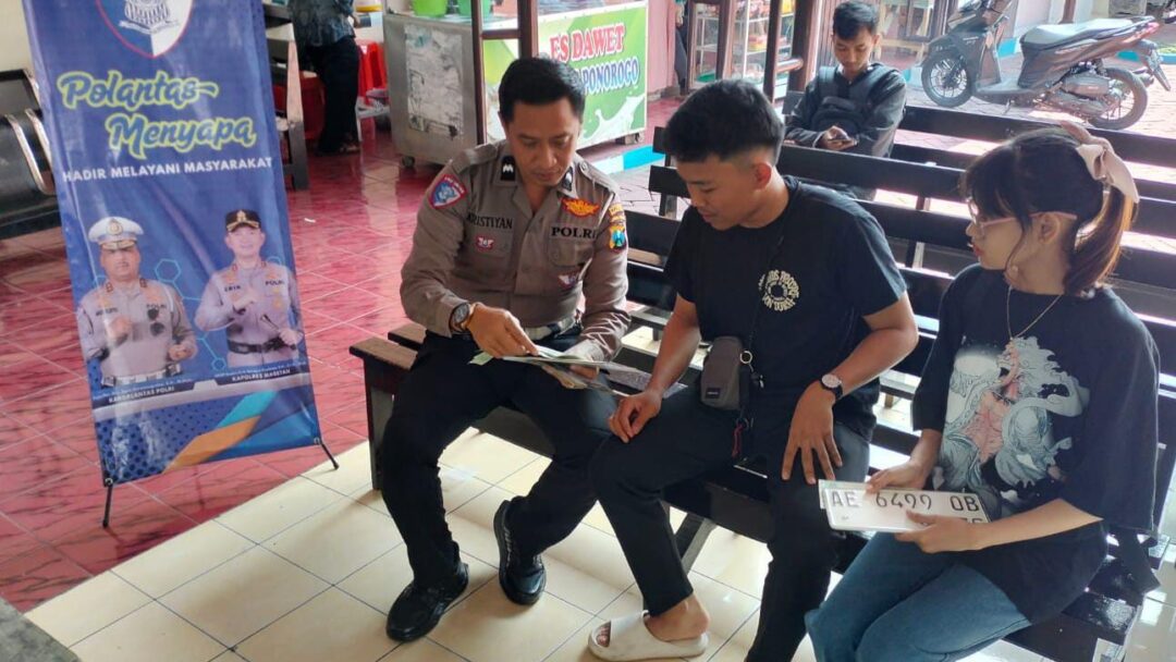 Polantas Magetan Menyapa Masyarakat, Edukasi Tata Cara Pengurusan Kendaraan Bermotor