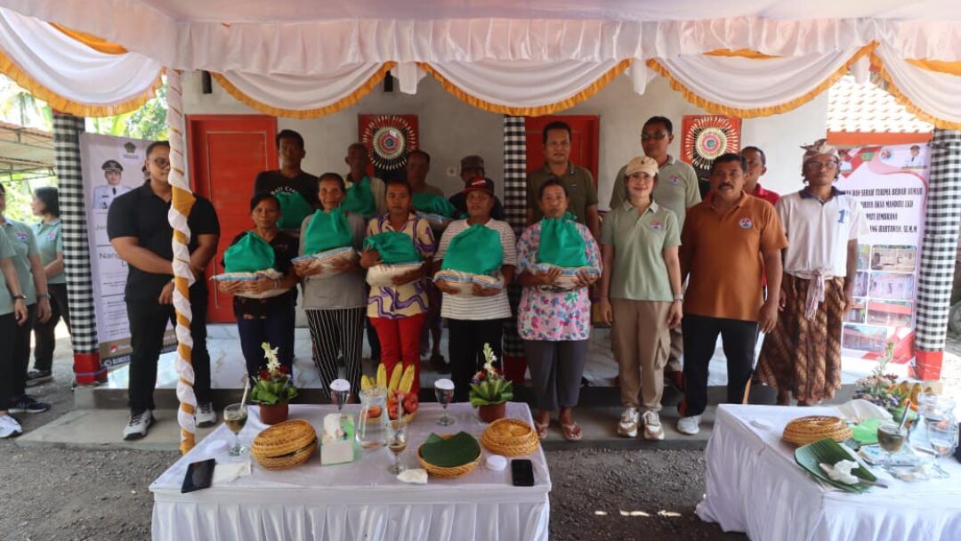 Bupati Kembang Resmikan Bedah Rumah, Warga Kurang Mampu Kini Miliki Tempat Tinggal Layak