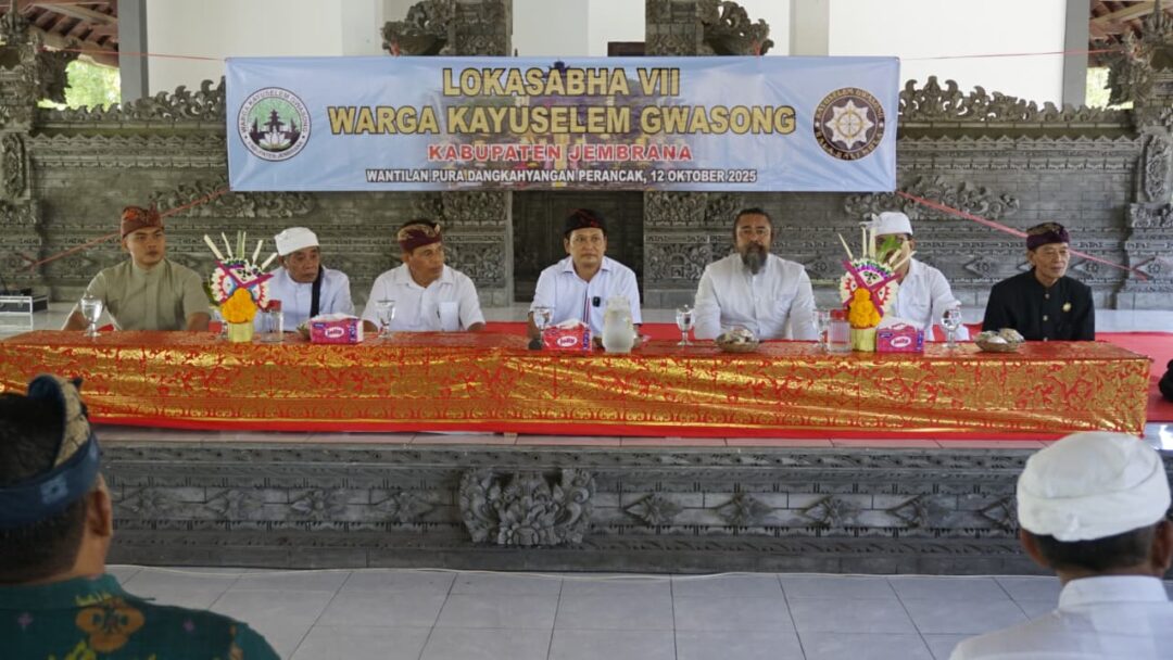 Bupati Kembang Buka Loka Sabha VII Warga Kayu Selem Gwasong Kabupaten Jembrana