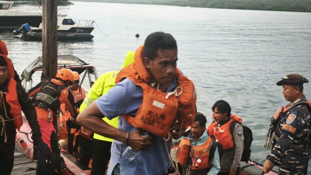 Terseret Arus, KMP Cemerlang 55 Kandas di Selat Bali: 53 Penumpang Dievakuasi