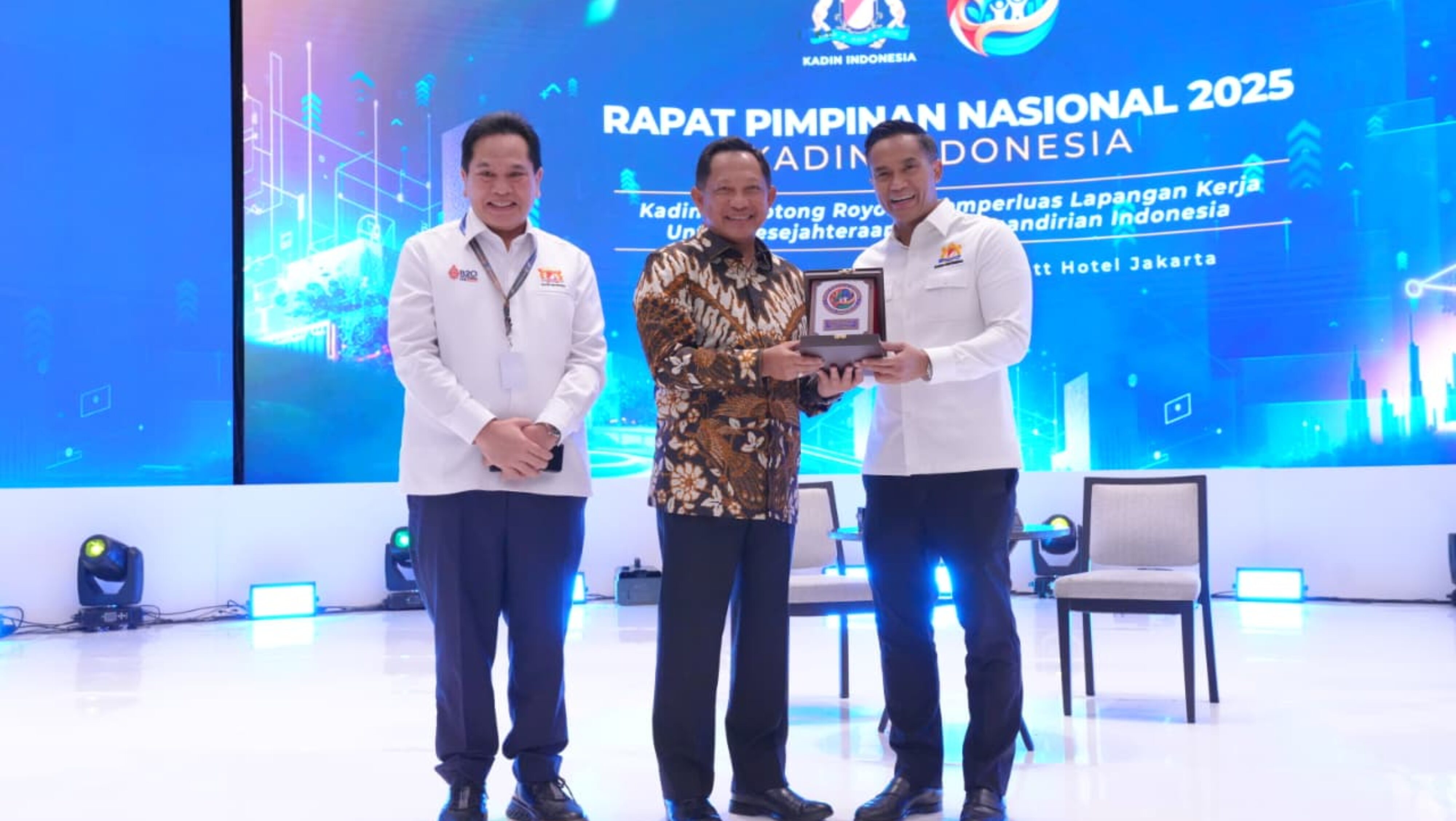 Mendagri Minta Pemda Gandeng Kadin untuk Perkuat Ekosistem Usaha di Daerah