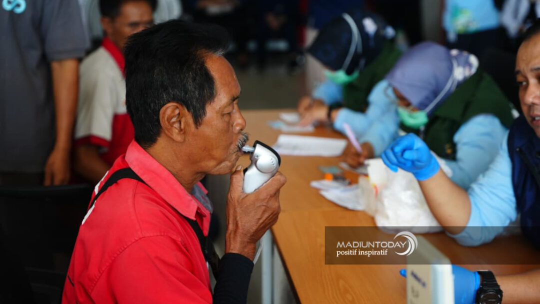 Jelang Nataru, Pemkot Madiun Perketat Pemeriksaan Kesehatan Sopir Di Terminal Purboyo