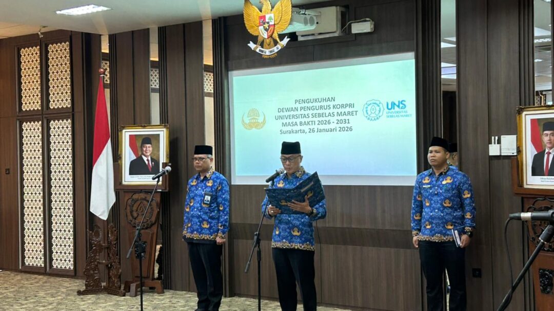 Prof. Zudan Kukuhkan KORPRI UNS: Awal Konsolidasi Korpri Kampus dan Penguatan Identitas Korps