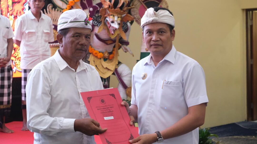 Prajuru MDA Kecamatan Se-Jembrana Dikukuhkan, Bupati Tekankan Pengabdian Skala-Niskala