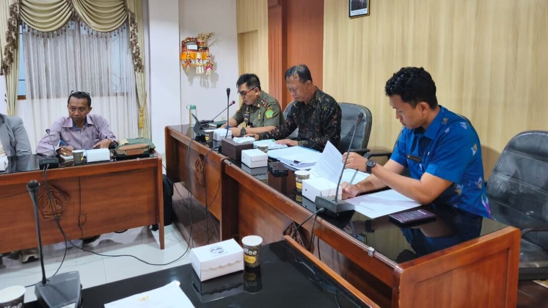 Rapat Komisi Ranperda Trantibum Dibahas Awal, Komisi I DPRD Jembrana Dorong Perda Lebih Adaptif Dan Tidak Multitafsir