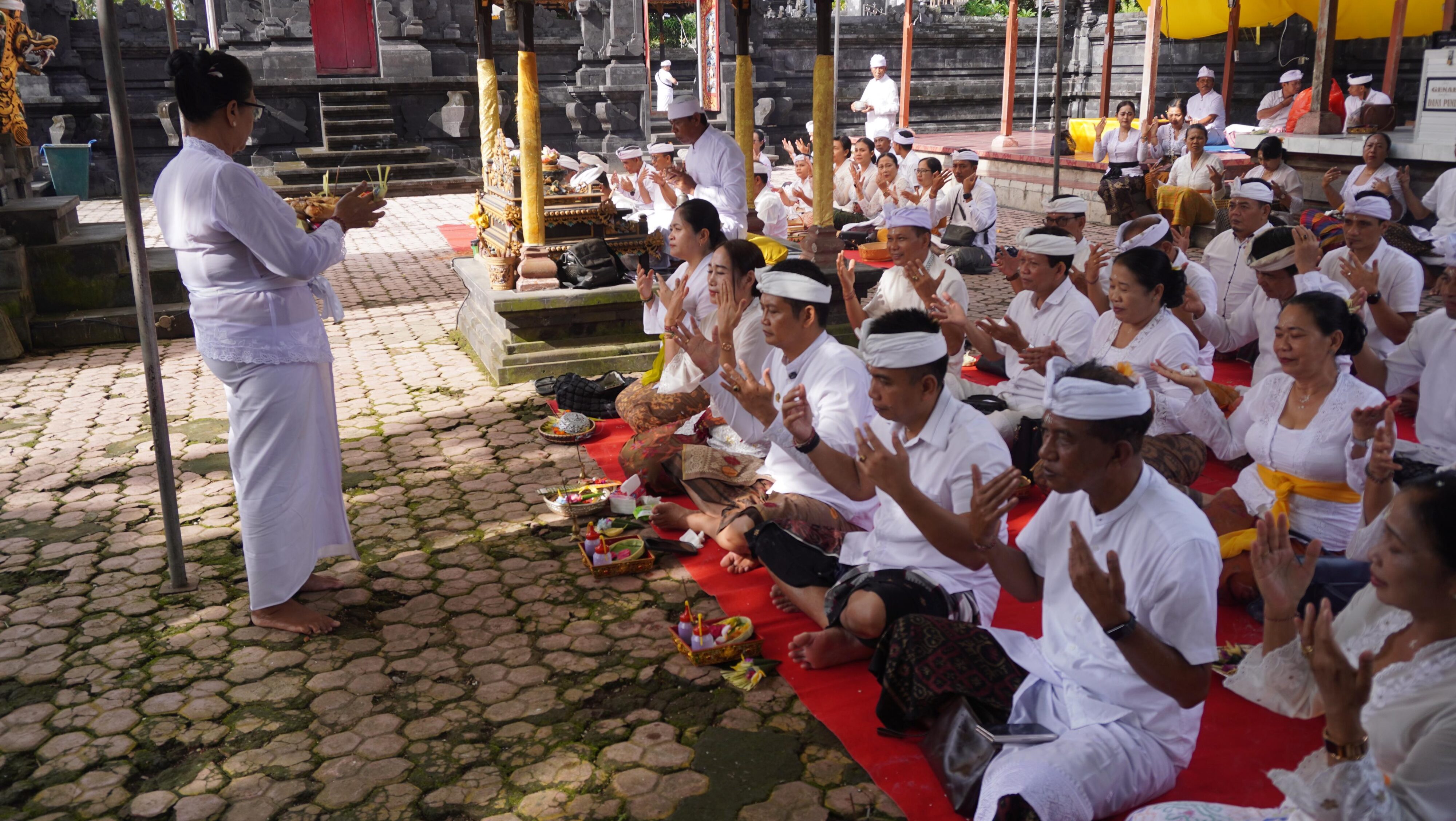 Tumpek Uye Diperingati Sekala-Niskala Di Jembrana, Dipusatkan Di Pura Dang Kahyangan Jati