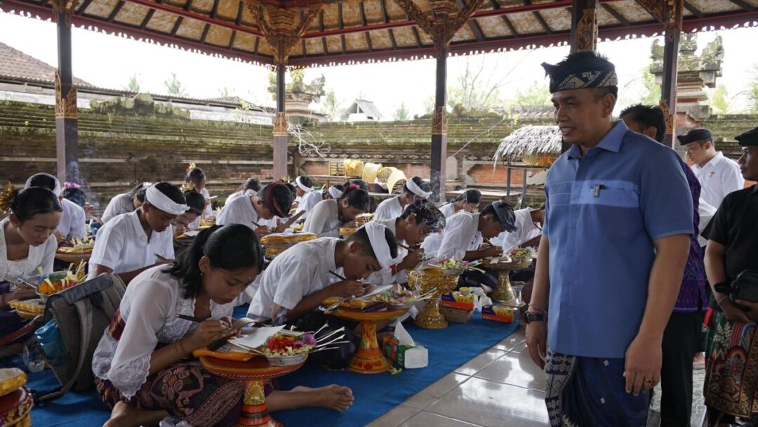 Buka Bulan Bahasa Bali VIII Di Jembrana, Wabup Ipat Ajak Generasi Muda Lestarikan Bahasa Ibu