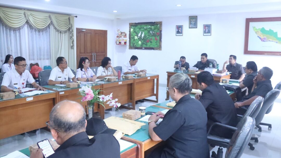 Komisi III DPRD Jembrana Gelar Rapat Kerja Evaluasi Kinerja RSU Negara