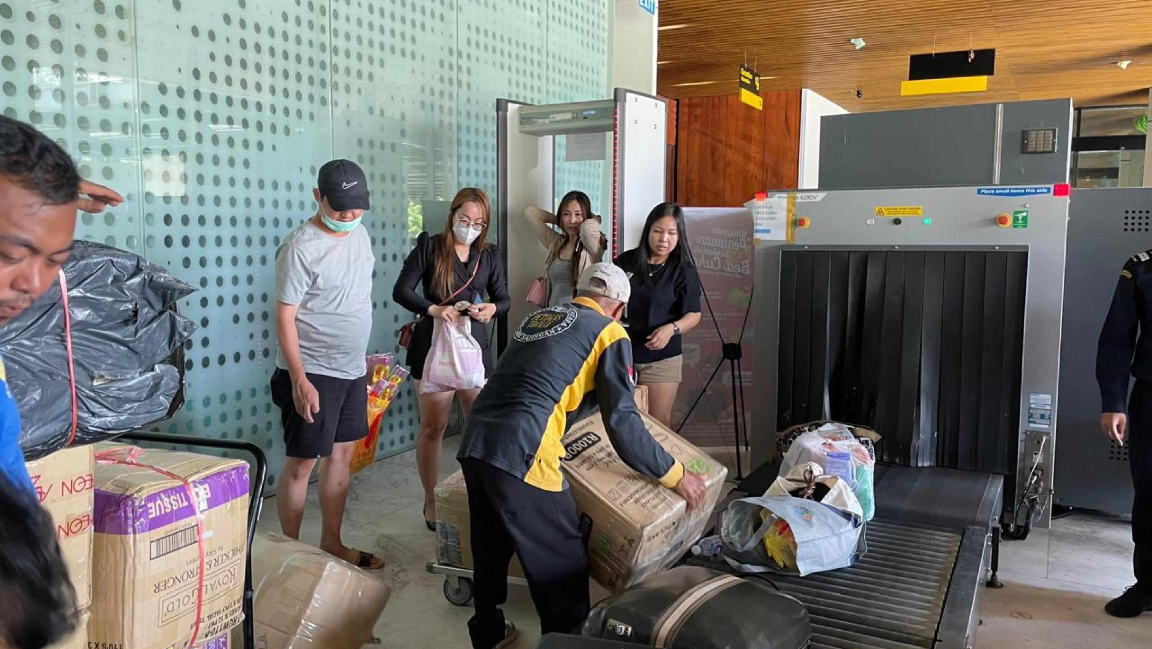 PLBN Aruk Catat Lonjakan Pemudik dari Malaysia, 1.510 Pelintas Masuk Jelang Idulfitri 1447 H