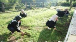 Gerakan Indonesia ASRI Bergema Di Magetan, Bupati Nanik Ikut Bersihkan Situs Bersejarah