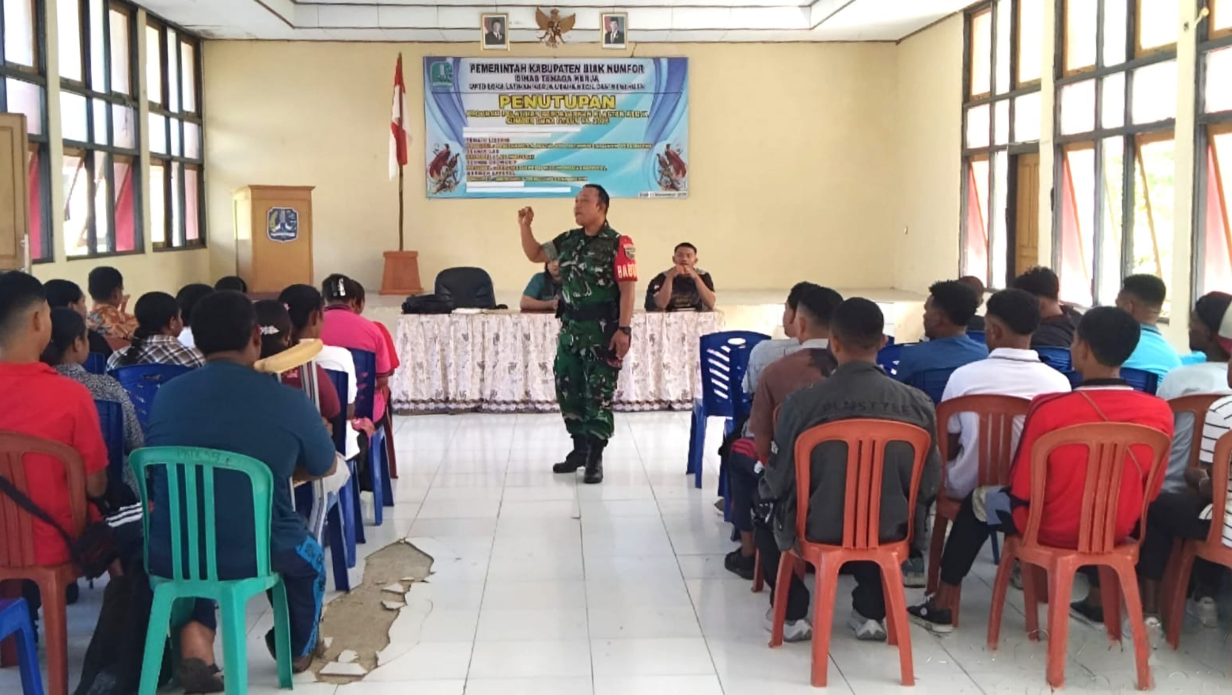 Cegah Narkoba Sejak Dini, Babinsa Biak Kota Edukasi Pemuda Peserta TIK