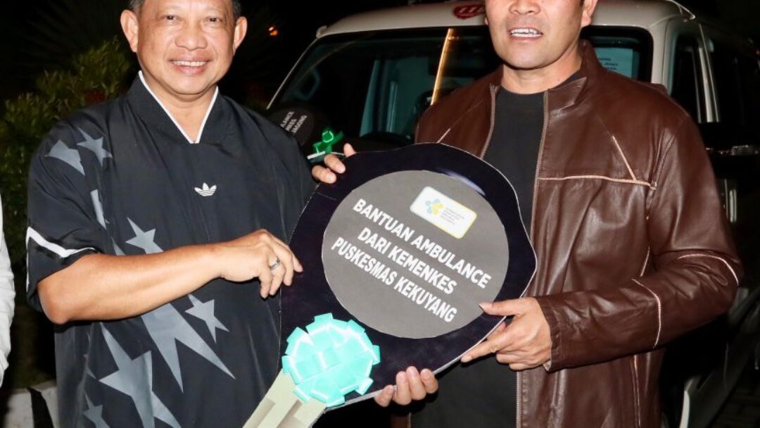 Kuatkan Layanan Kesehatan, Kasatgas PRR Serahkan Bantuan 5 Ambulans di Takengon
