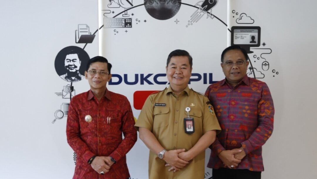 Bahas Rotasi Jabatan dan Digitalisasi Bansos, Bupati Klungkung Temui Dirjen Dukcapil