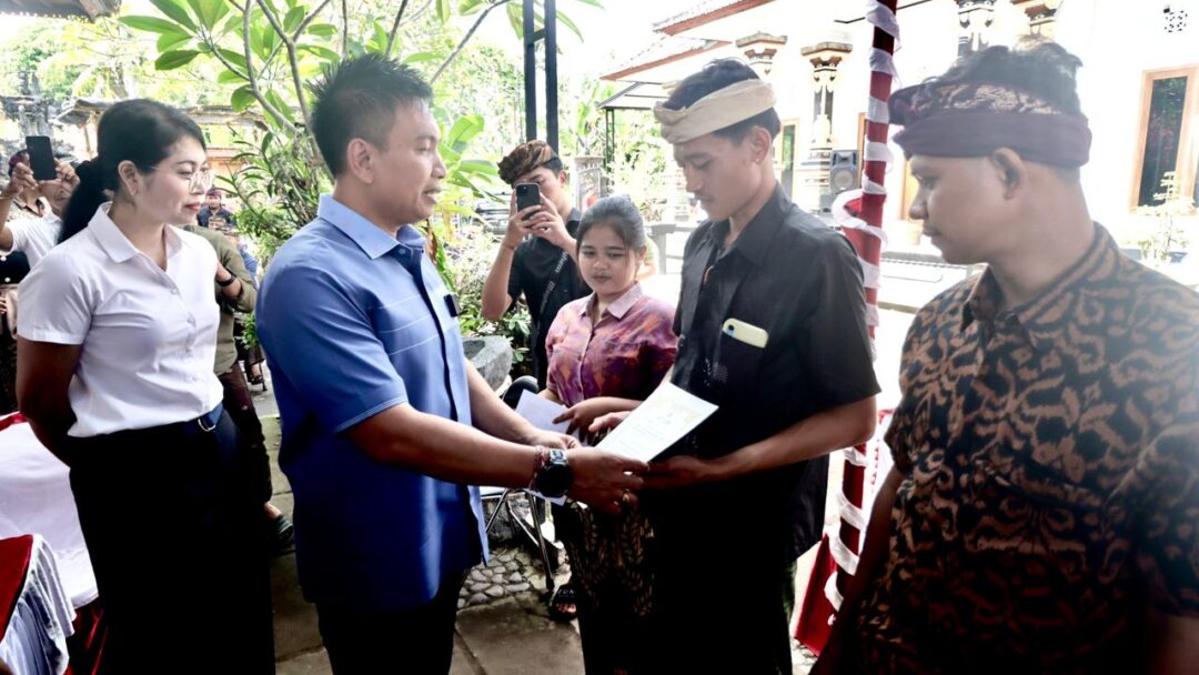 Lepas 10 Siswa Magang Ke Jepang, Wabup Ipat Pesan Jaga Nama Baik Jembrana