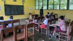 Tumbuhkan Semangat Nasionalisme, Babinsa Berikan Wawasan Kebangsaan kepada Siswa SD