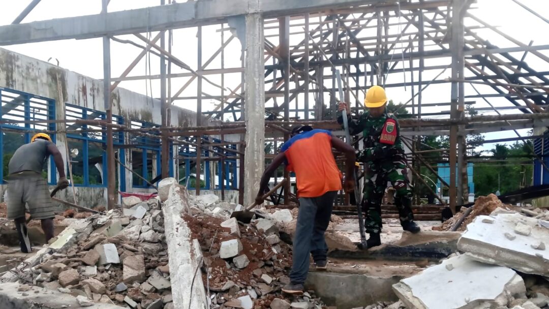 Aksi Babinsa di Gereja Tuai Pujian