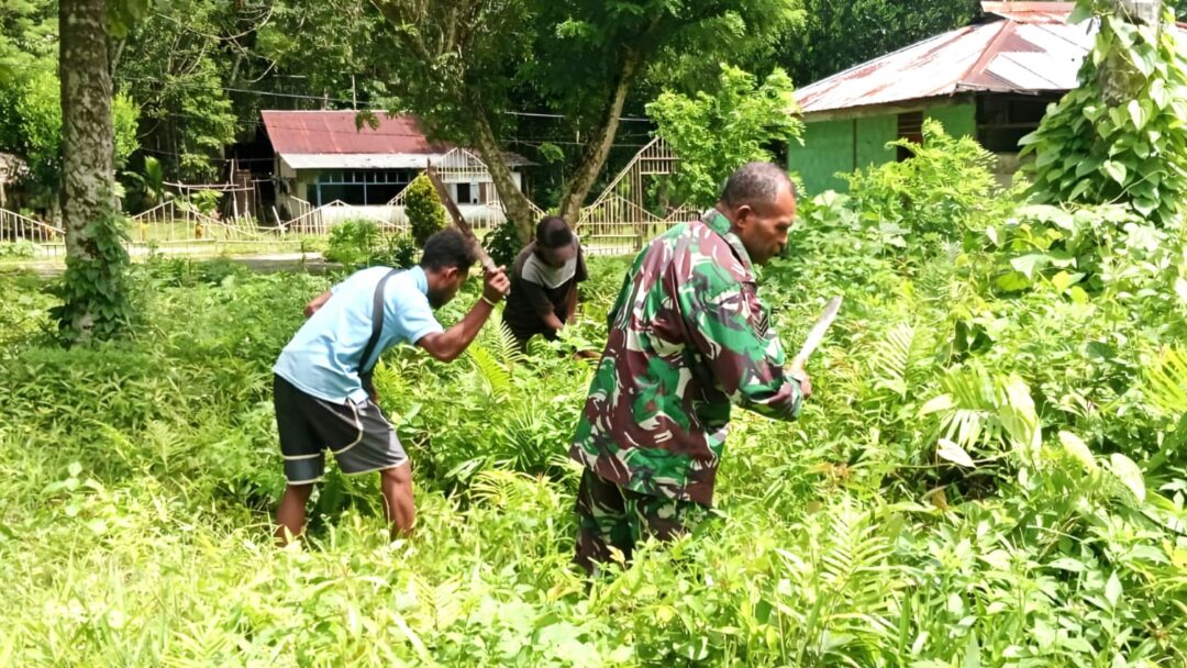Aksi Babinsa Jadi Penyemangat Petani