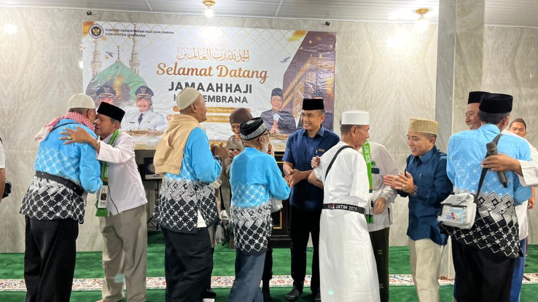 Suasana Bahagia Sambut Kedatangan Jemaah Haji Jembrana