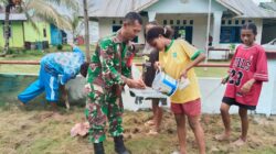Bersama Gotong-Royong, Babinsa Ubah Wajah Balai Kampung