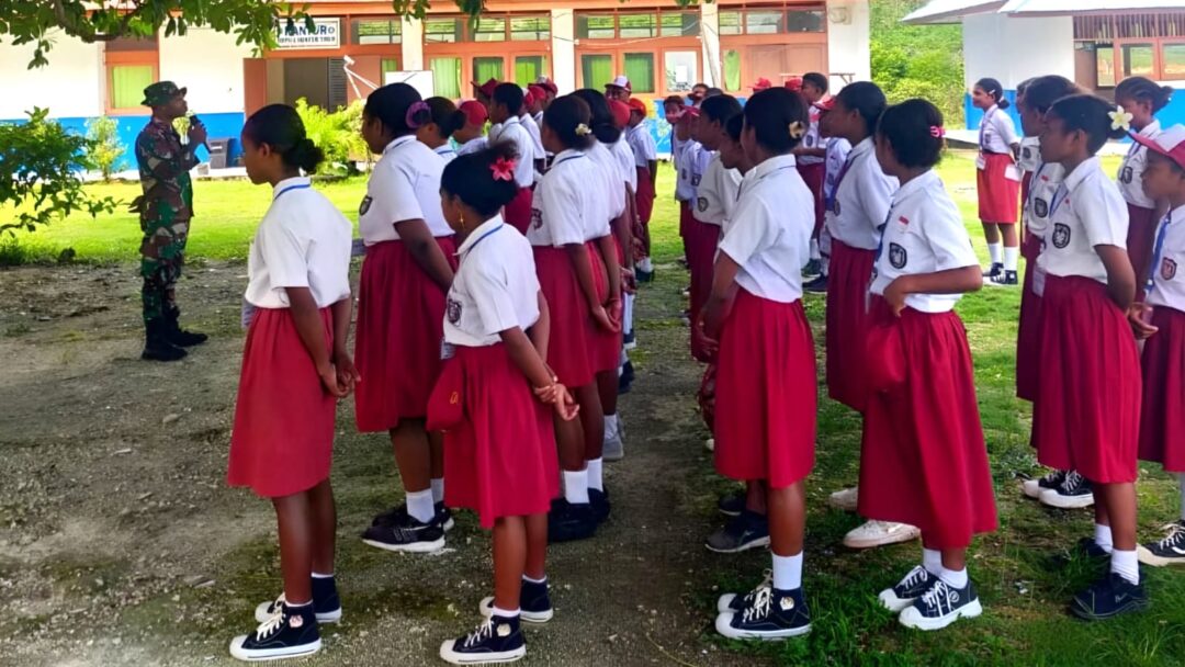 MPLS, Babinsa Bekali Siswa dengan Disiplin