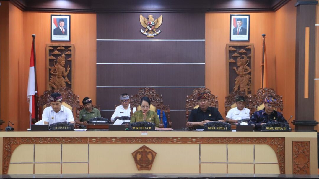 Rapat Paripurna DPRD, Bupati Kembang Tegaskan Opini WTP Bukan Akhir, Melainkan Amanah Sejahterakan Warga Jembrana