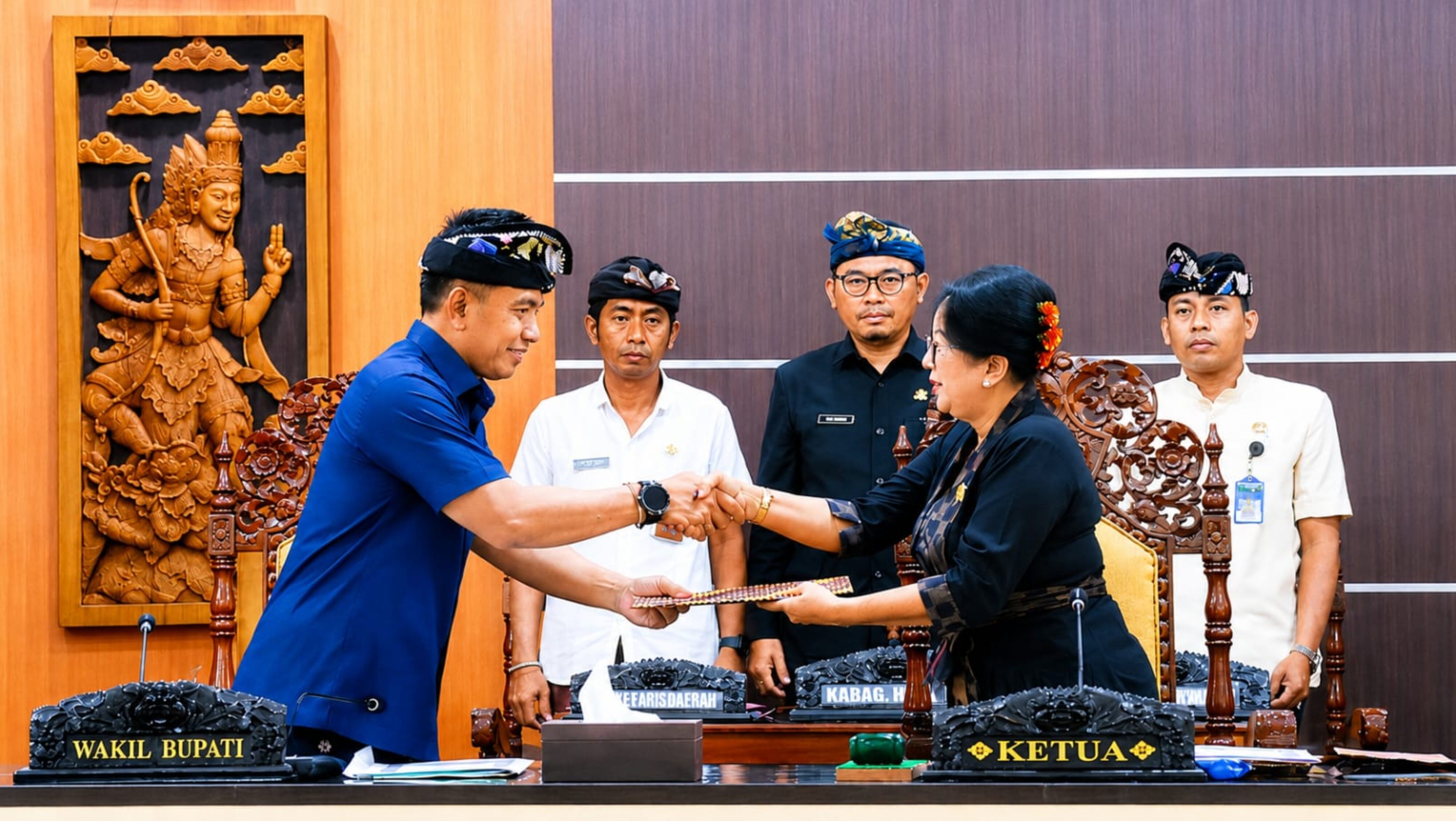 Rapat Paripurna II DPRD Jembrana, Lima Fraksi Sampaikan Pandangan Umum Terhadap Ranperda Pertanggungjawaban APBD 2025