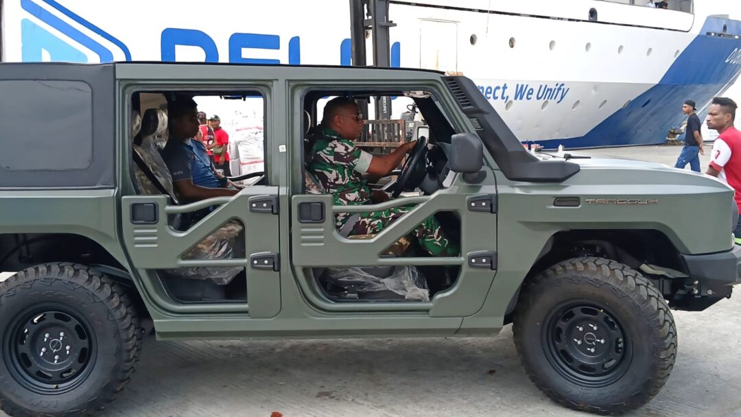 Kodim 1708/BN Terima Bantuan Dua Unit Kendaraan Operasional