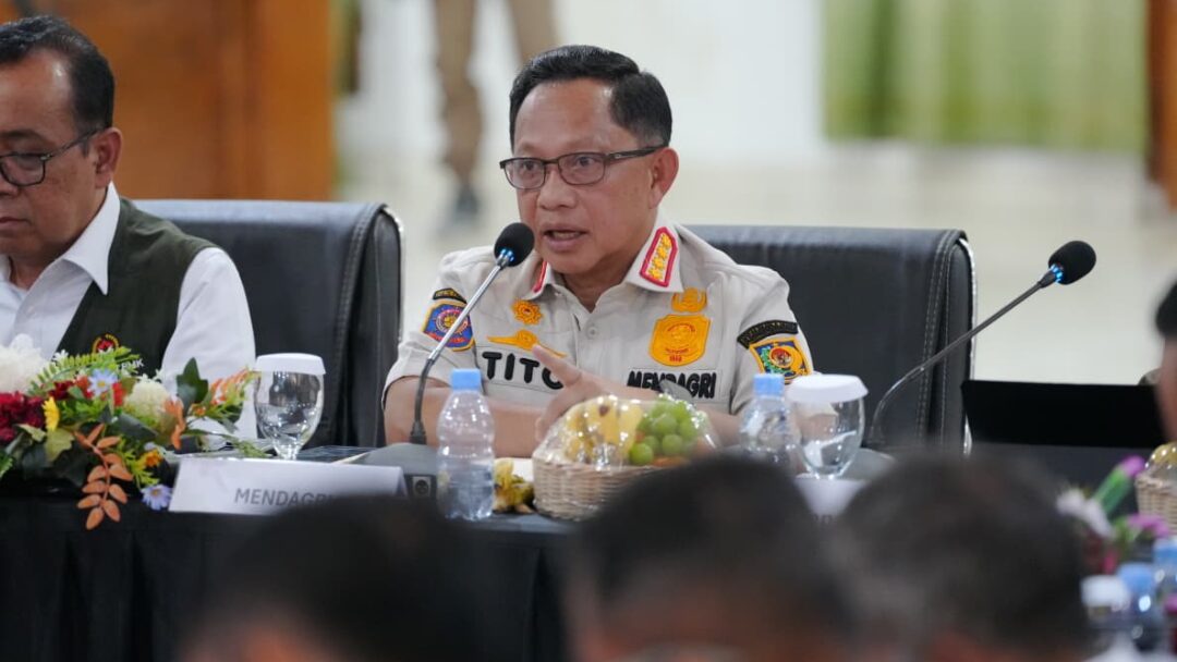 Mendagri Pastikan Penanganan Pascagempa NTT Fokus Pulihkan Layanan Dasar dan Percepat Pendataan