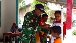Babinsa Dampingi Posyandu dan Pantau Tumbuh Kembang Balita di Indaibori