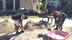 Babinsa Biak Kota Karya Bakti Bantu Pembangunan Rumah Warga