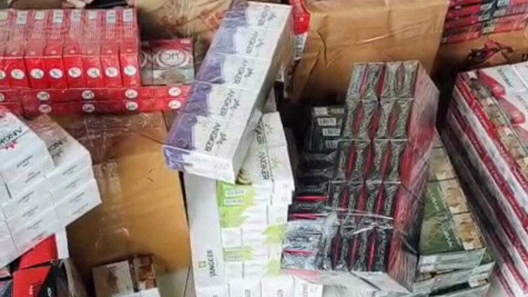 Polres Jembrana Sita 2.314 Bungkus Rokok Ilegal di Gilimanuk, Pemilik Warung Diamankan