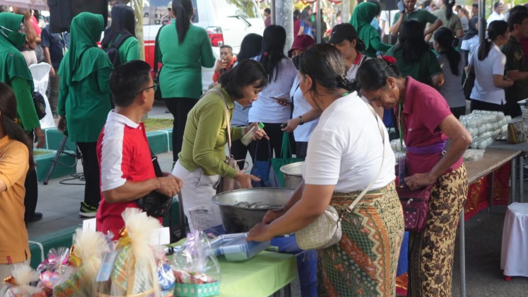 Pasar Rakyat PKK Bali Di Jembrana Laris Manis, Transaksi Tembus Rp 672 Juta Sehari