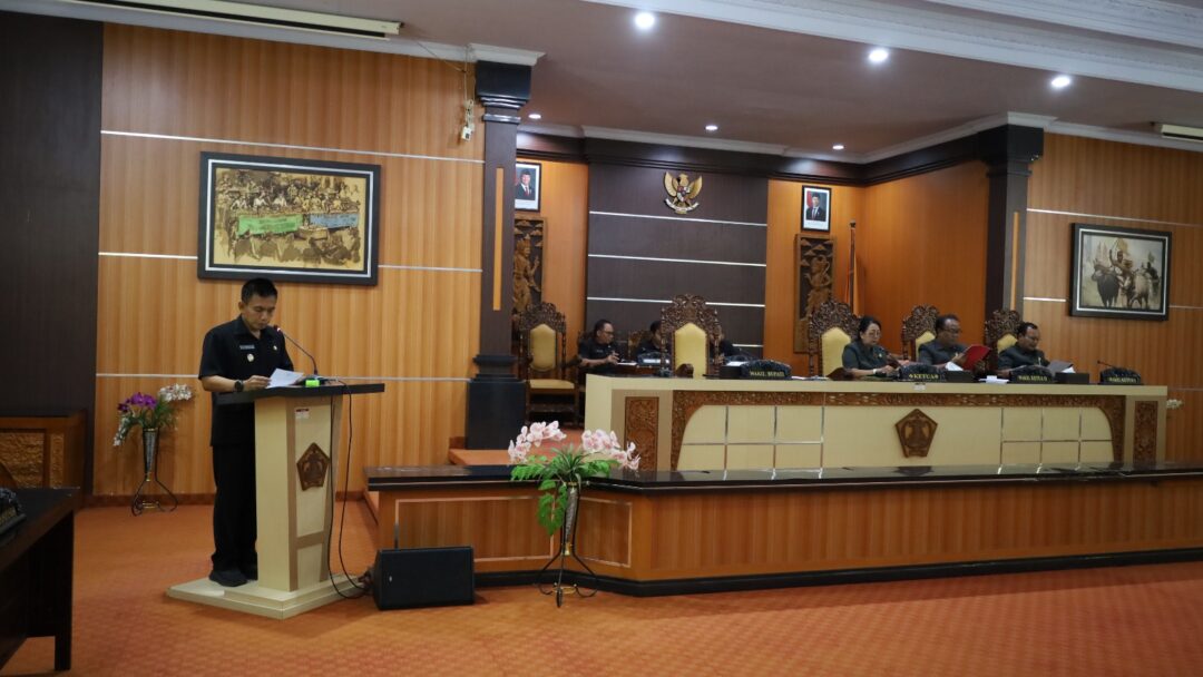 RAPAT PARIPURNA V DPRD JEMBRANA BEDAH PERUBAHAN APBD 2026, LIMA FRAKSI SAMPAIKAN CATATAN STRATEGIS UNTUK PEMERINTAH