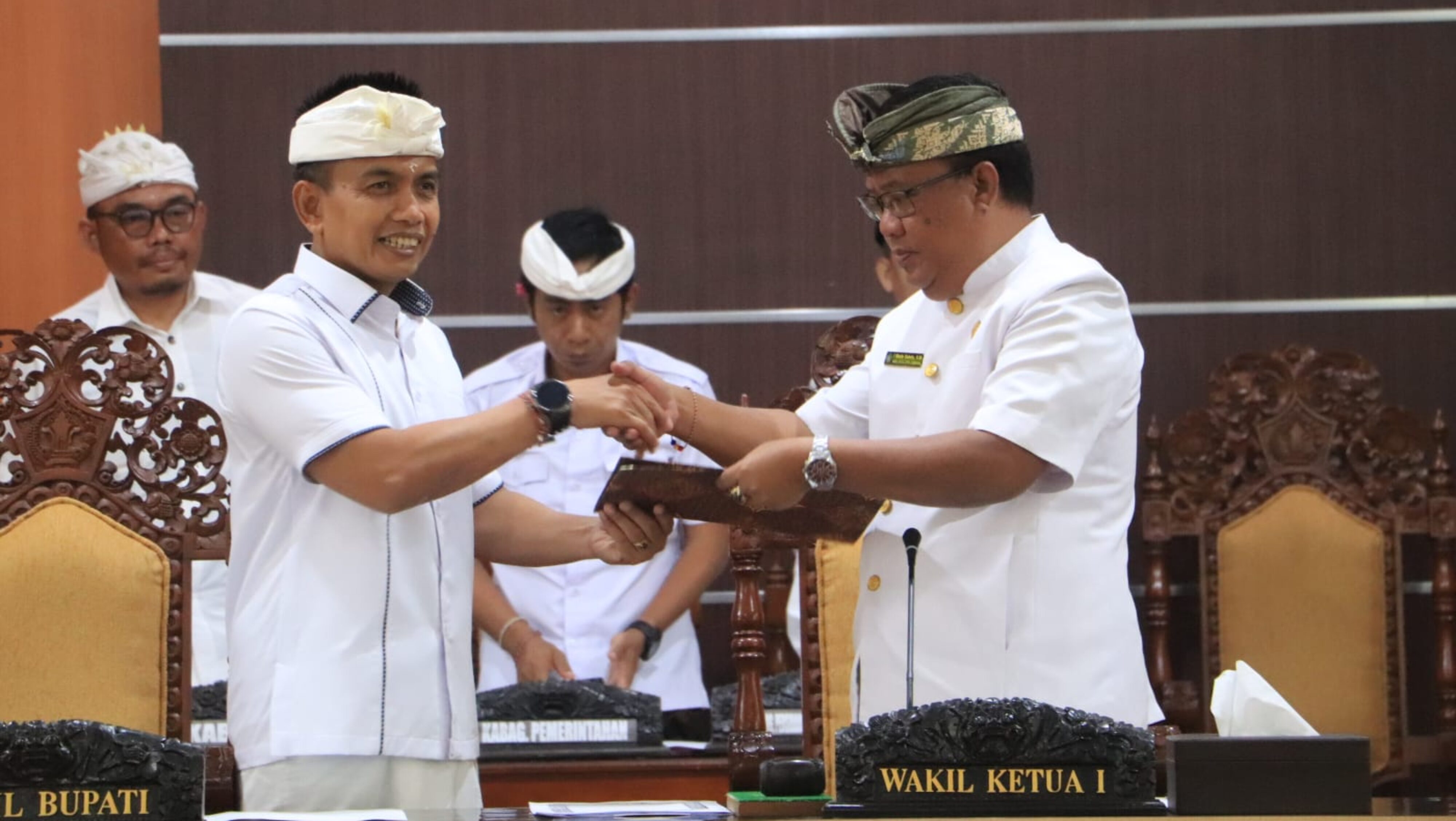 Rapat Paripurna VI DPRD Jembrana, Dua Ranperda Masuk Tahap Pembahasan, Bupati Jawab Sorotan Fraksi