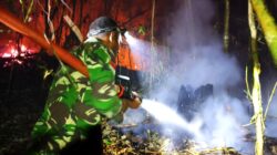 Gerak Cepat Kodim 1708/BN Padamkan Kebakaran di Kawasan Taman Anggrek Biak