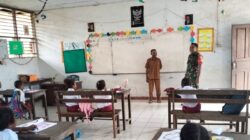 Babinsa Biak Timur Berikan Wasbang kepada Murid SD Inpres Kajasbo